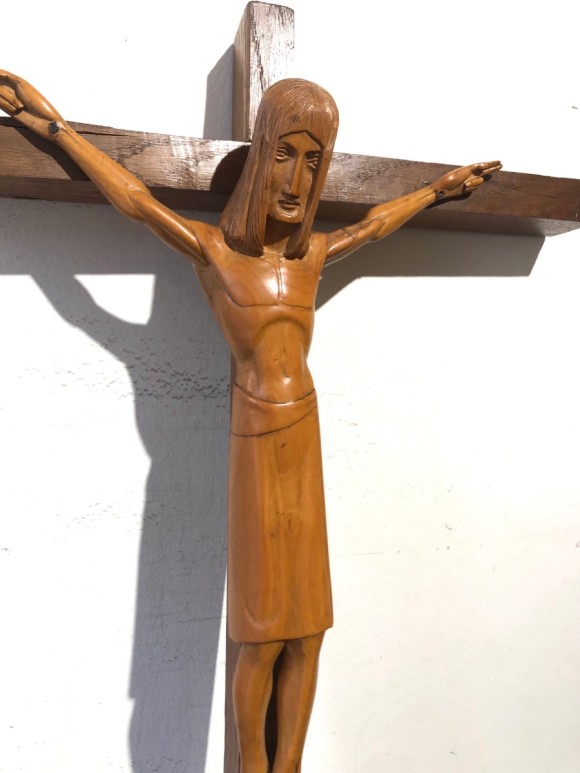 Christ en bois vers 1940 